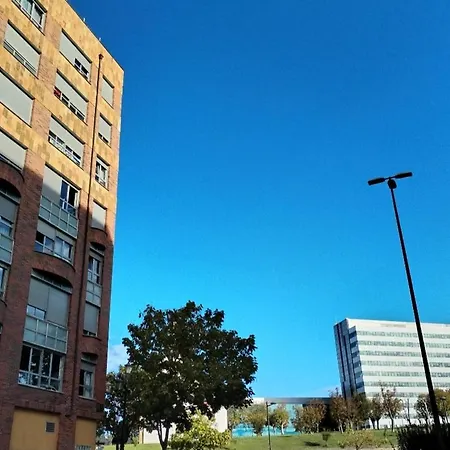 Appartamento Chevere Rojo Con Garaje Oviedo