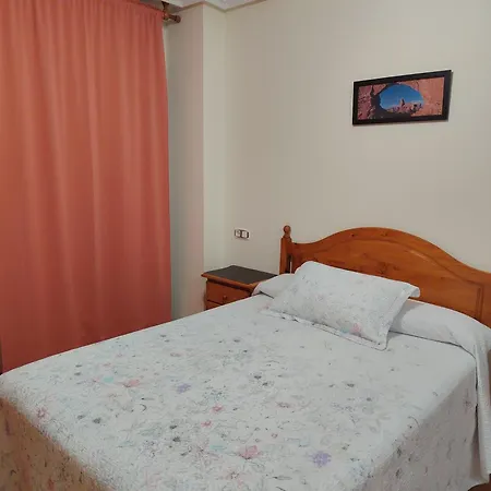 Appartamento Chevere Rojo Con Garaje Oviedo
